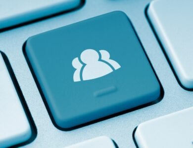 The difference between visitors, buyers, and returning customers in the UAE